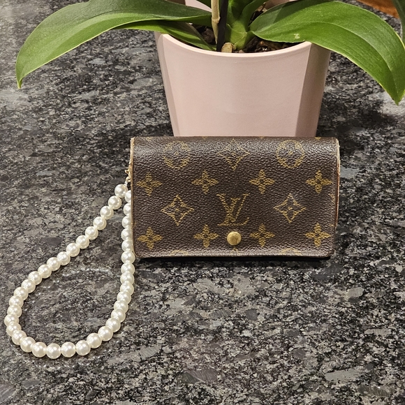 Louis Vuitton Handbags - Louis Vuitton Monogram Porte Tresor Wallet